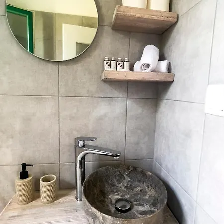 Ancient Meropia - Les Jardins Des Muses Apartment