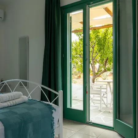 Ancient Meropia - Les Jardins Des Muses Apartment *