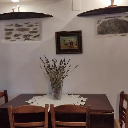 Ancient Meropia - Les Jardins Des Muses Apartment