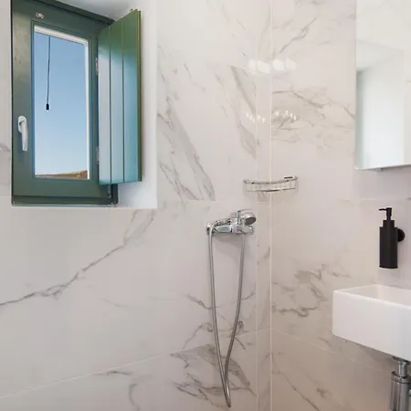 Ancient Meropia - Les Jardins Des Muses * Apollonia