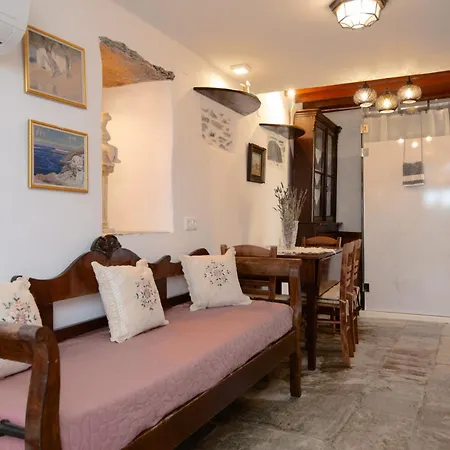 Ancient Meropia - Les Jardins Des Muses Appartement *