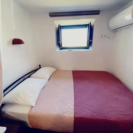 Ancient Meropia - Les Jardins Des Muses *